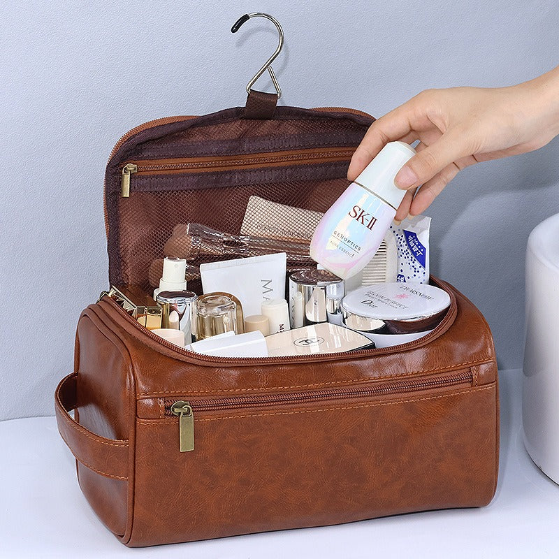Large and waterproof men's bag
