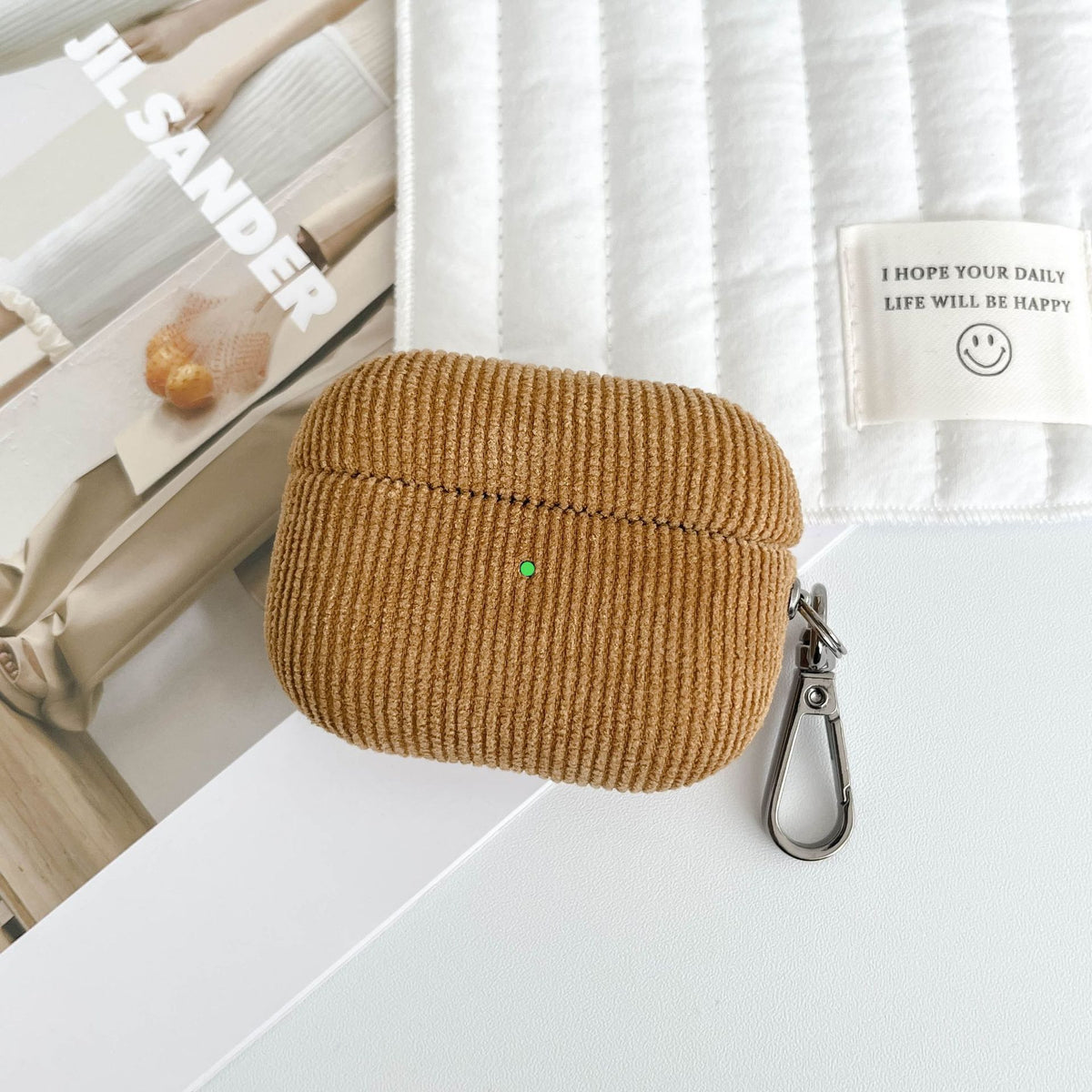 Corduroy Apple wireless earphone case (AirPods Pro 2)